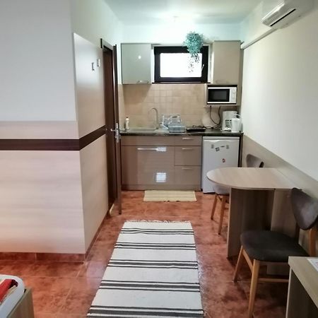 Csipkeház Apartman Cserkeszőlő Exterior foto