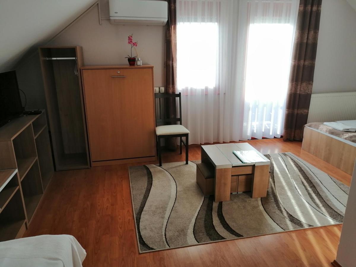 Csipkeház Apartman Cserkeszőlő Exterior foto