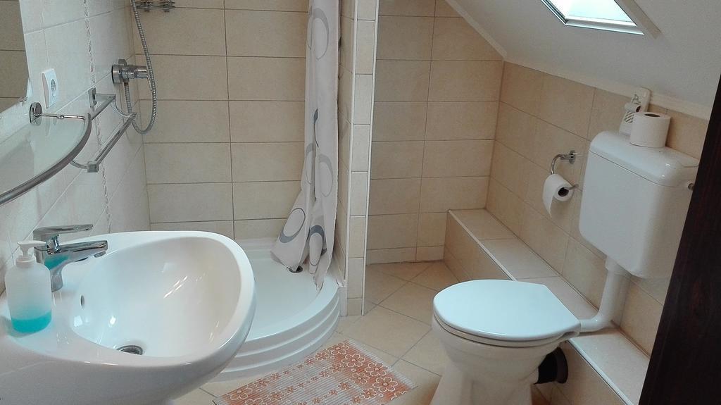 Csipkeház Apartman Cserkeszőlő Exterior foto