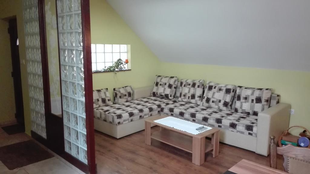 Csipkeház Apartman Cserkeszőlő Exterior foto
